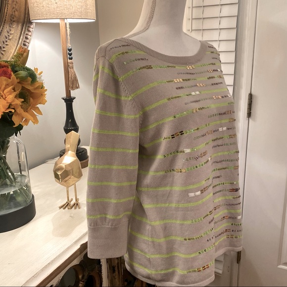 2/$35 Coldwater Creek Pretty Sequined Sweater Medium M 10-12 - Picture 3 of 5